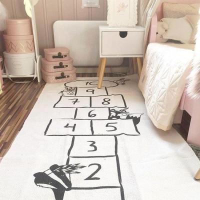 China Educational Toy Hopscotch Rug Cute Animal kids blanket for playroom kids play rugs costume for indoor kids or outdoor playmat for sale