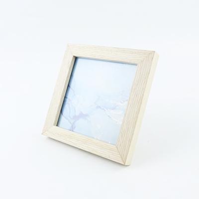 China DIY Wooden Wholesale Wooden Shadow Boxes And Home Simple Stylish Photo Frames for sale