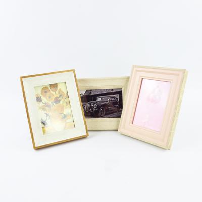 China BESTSELLER HIGH QUALITY wooden shadow box picture frames with wood for friends family for sale