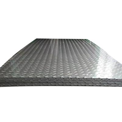 China Manufacture Industry Stainless Steel Checkered Plate Customized Style For Decoration And Flooring Low Price for sale