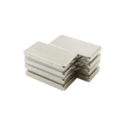 China Industrial Magnet 40 x 20 x 2/3/4/5/10 mm Super Strong Block Shaped Neodymium Magnet for sale