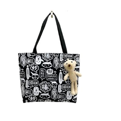 China Other 2022 Custom Large Canvas Tote Women Canvas Bag Messenger Bag Body Tote Bag Fashion Printed Cross Canvas With Cute Bear for sale