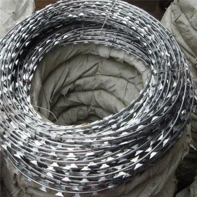 China High quality hot sale real factory direct galvanized flat razor wrap razor concertina razor wire low price real barbed wire for sale