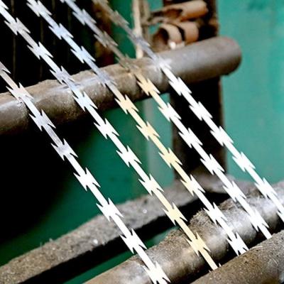 China Galvanized Iron Wire Security Fence Price Anti-Climbing Blade Barbed Wire Prison Razor Galvanized Excellent for sale