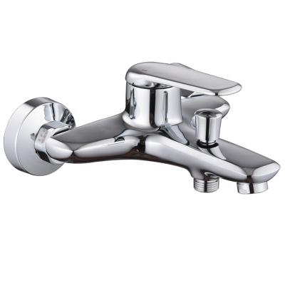 China Without Slide Bar Wall Mount Tub Faucet With Hand Held Sprayer Brass Single Handle Bathroom Tub Faucet for sale