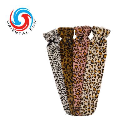 China Body Heating Long Hot Water Bottle Rubber Material OEM Origin Certificate Quality Free Samples With Fashionable Leopard Covers for sale