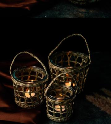 China Traditional Grass Weave Glass Candle Holder for sale