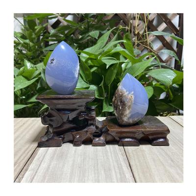 China Europe Blue Chalcedony Flames Homeware Crystal Healing Stone Free Forms Natural Polish Rough Points for sale