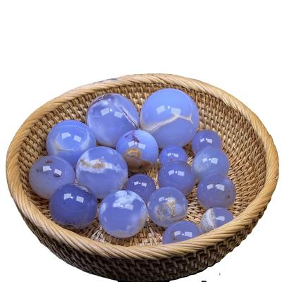 China Blue Agate Balls from Europe Crystal Gemstone Chalcedony Healing Spheres for Home Decoration for sale