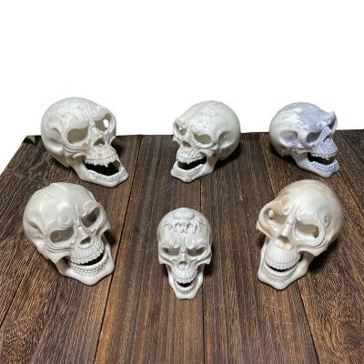 China Genuine Art Folk Ivory Jade Stone Human Skull Gemstone Carving Natural Semi Preccious Gemstone Skulls Decoration for sale