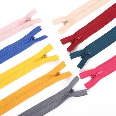 China Viable Manufacturer #3 End End Zipper Colorful Invisible Colored Nylon Zipper for sale