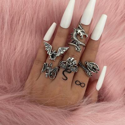 China New punk female explosive heart dragon geometry oil drip joint set ring punk 5 pieces for sale