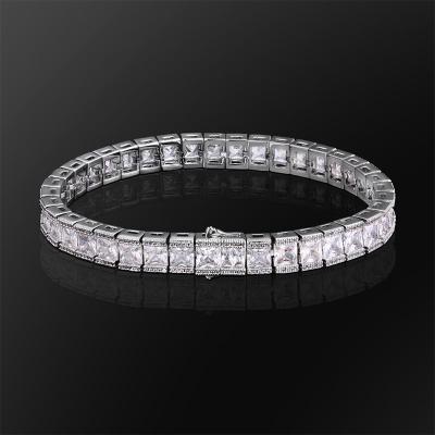 China 2021 Hiphop Fashion Zircon Crystal Bracelets Luxury Jewelry For Women Crystal Ice Out 14K Plated Gold Party Tennis Brass Bracelet Gift for sale