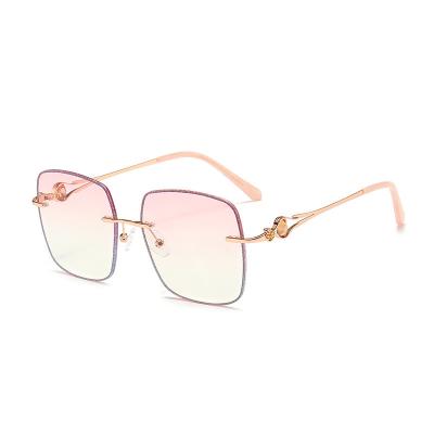 China Fashion R1805 Sunglasses Ready To Ship High Quality Sunglasses Women Polarized Custom Made Sunglasses 2023 for sale