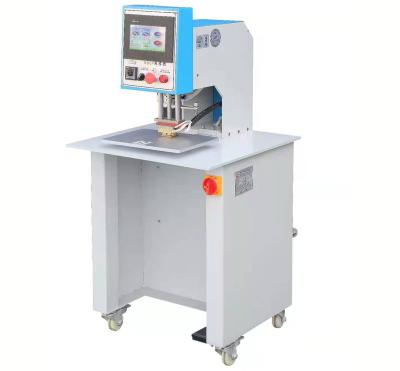 China Industry Shoe Label Sticking Machine for sale