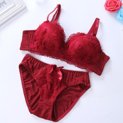 China QUICK DRY Women Wholesale Breathable Padded Bra Underwire Lace Full Figure Cups Large for sale