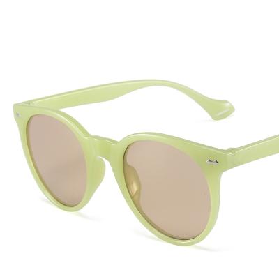 China New retro comfort Mocoo small round frame personalized sunglasses 2021 candy color sunglasses for sale