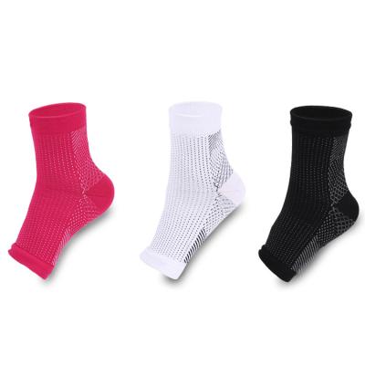 China Hot Selling Breathable Many Color Sports Socks Protect Ankle Compression Socks Running Socks for sale