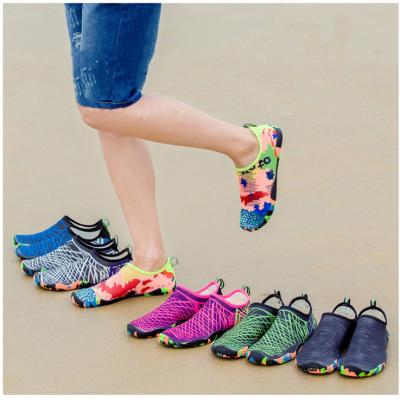 China Fashionable Beach Shoes Unisex Sport Black Water Skin Beach Aqua Shoes for sale