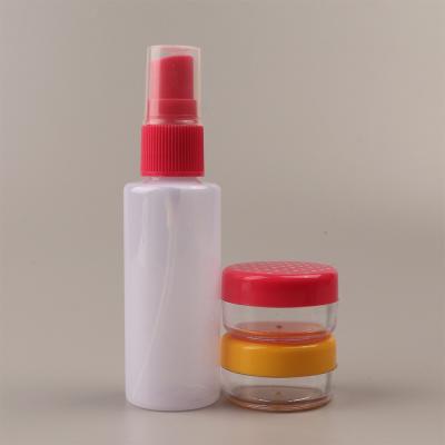 China BEAUTY PACK portable for traveling to include 2 cream jars and spray bottle travel set bottles for sale