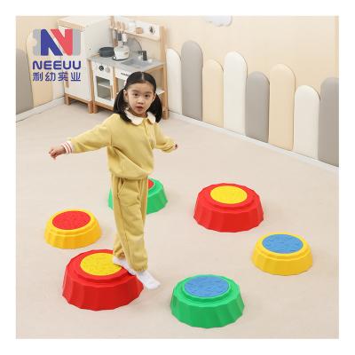 China Plastic Balance Sensory Board Obstacle Course Gymnastics Stones Progression Beam Balance Training Equipment Kids Sensory Toys For Children for sale