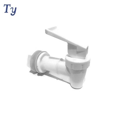 China Professional Aftermarket Cooler Supply Top White Car Maker Plastic Pin for sale