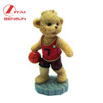 China Europe Fashion Decoration Handwork Bear Poly Resin Figurine for sale