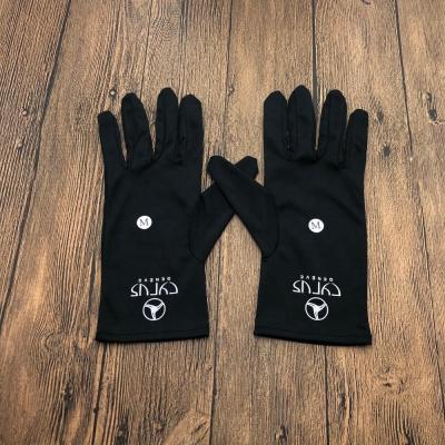 China Soft Dustproof Microfiber Jewelry Boxing Gloves Magic Jewelery Eye Cleaning Gloves for sale