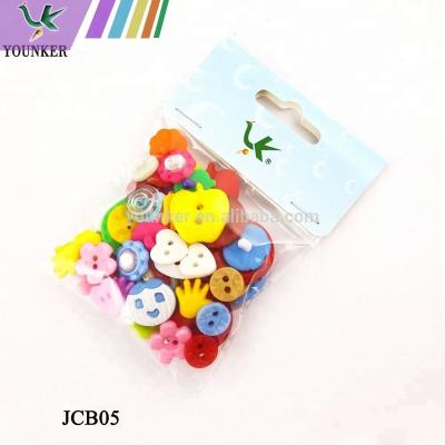 China DIY Dry ​​Cleaning 4 or 2 or Multiple Holes Plastic Resin Buttons for Children's Clothes for sale