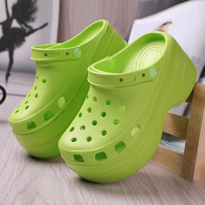 China Deodorization High Quality Mens Flat Sandals Beach Water Shoes Eva Men Garden Shoes Anti-slip Clogs for sale