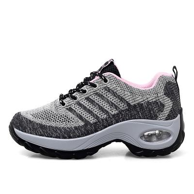 China Fashion Trend Summer New Running Shoes Manufacturers Lead Soft-Soled Comfortable Sports Shoes Tennis Women Casual Shoes for sale