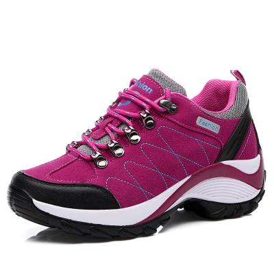 China New Fashion Trend Women's Comfortable Sports Jogging Casual Trainers Breathable Lace Up Running Shoes Sneakers For Women for sale