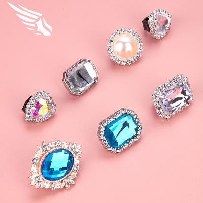 China Custom Lace Charm Popularity Lace Charms Rhinestone Decoration Jeweled Crystal Metal Shoe Charms for sale