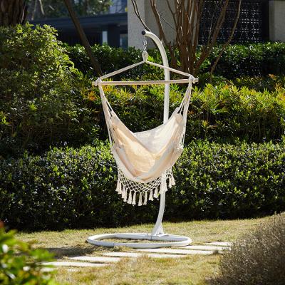 China Comfortable Outdoor Indoor Hammock Chair with Macrame Lace Fringe Tassel and Steel Spreader Bar with Pillow and Pocket for sale