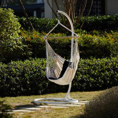 China Comfortable Outdoor Indoor Hammock Chair with Macrame Lace Fringe Tassel and Steel Spreader Bar with Wooden Rod and Stand for sale