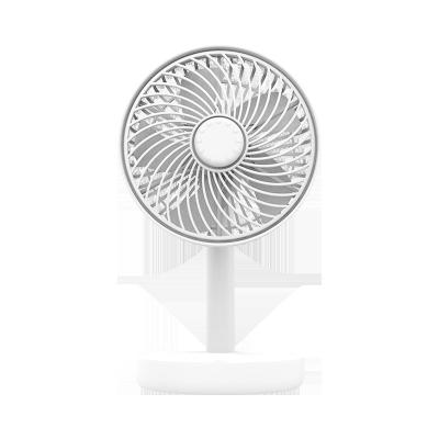 China Plug and Play Desk Fan USB Rechargeable 8000 mAh Desktop Fan Hotel Shaking Head for sale