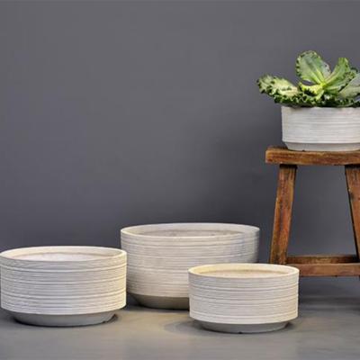 China Art Decor Decorative Small Size Large White Color Indoor Flower/Plant Cement Pots and Planters for sale