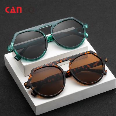 China Fashion Sunglasses 2021 New Arrivals One-Piece Frame Fashion Sun Glasses Promotion Custom Sunglasses for sale