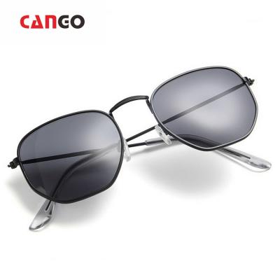 China Fashionable Hot Selling Black Sunglasses Women Sports Sunglasses Brand Designer Men Metal Frame Driving Fishing Sun Glass Female for sale