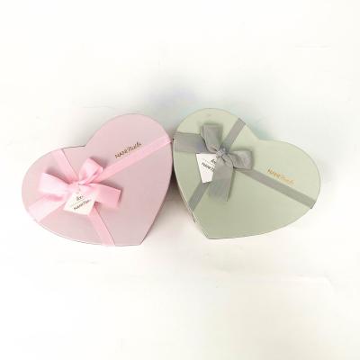 China Heart Shaped Handmade Luxury Cosmetics Nail Polish Customized Gift Paper Box Packaging for sale