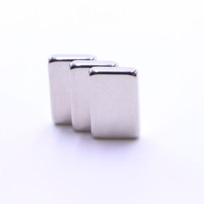 China Industrial Magnet N35-N52 Super Strong Permanent Neodymium Magnet for sale