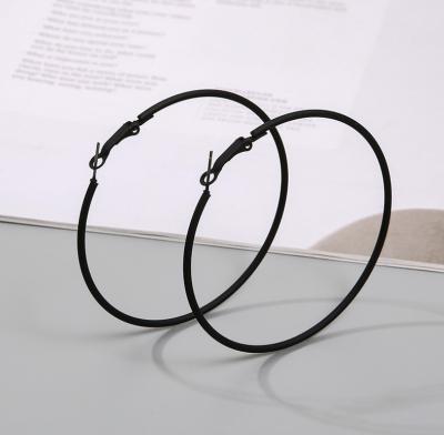 China New CLASSIC exaggerated circle earrings air quality frosted black minimalist hip hop circle earrings for sale