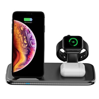 China High Quality 15Watt Wireless Charger 15 Watt Fast Charging Pad 4 in 1 Qi Wireless Charger Power Bank for iPhone Samsung Wireless Charger for sale