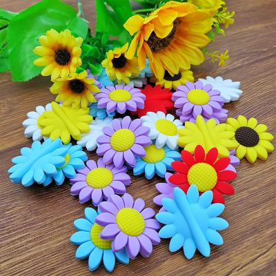 China 100% Non-Toxic Wholesale Food Grade Sunflower Silicone Beads For Jewelry Baby Teething Loose Beads for sale