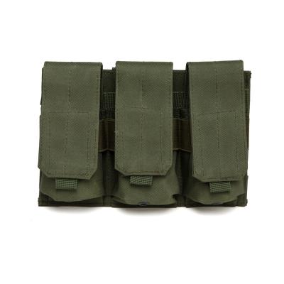 China Magazine Pouch Tactical Pouch Hook  Backed Triple  M4 M16 Mag Pouch Waterproof 3-Mag Bag Custom OEM Camouflage Hoop And Loop Waist Pack for sale