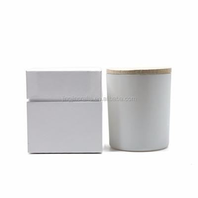 China ECO-frendly Glass Candle Holder With Custom Packing Boxes Empty Candle Jars for sale