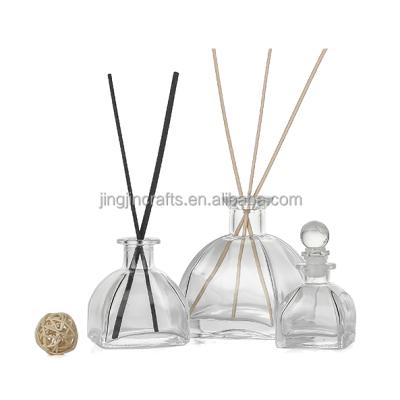 China 50ml 120ml 200ml Glass Eco-friendly Aroma Reed Cheap Diffuser Bottle Covered Diffuser Bottle Car Shape for sale