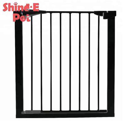 China Sustainable Pressure-mounted Design For Pet Baby Safety Gate Prevents Wall Damage for sale