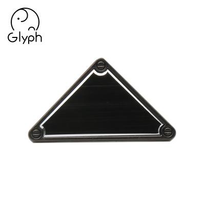 China Washable Wholesale Custom White 3D Triangle Shape Metal Luggage Name Tag Metal Brand Logo Plate for sale