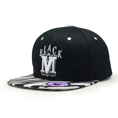 China COMMON Classic Snapback Six Panel Flat Bill Hat Personalized Unstructured Snapback for sale